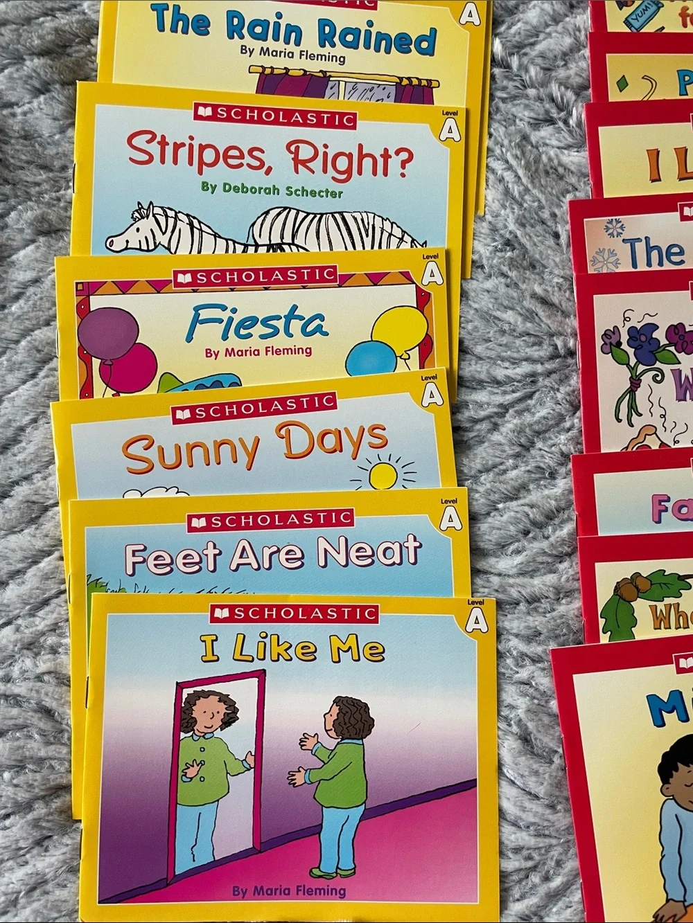 Scholastic Mini Early Reader Book Set - Red, Blue, Green, Yellow
